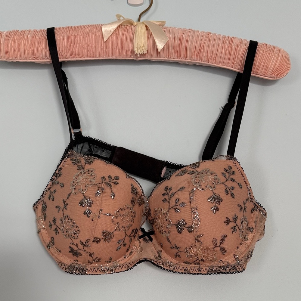 Victoria's Secret Dream Angels Lightly Lined Demi Bra in Nude, Black, & Silver
